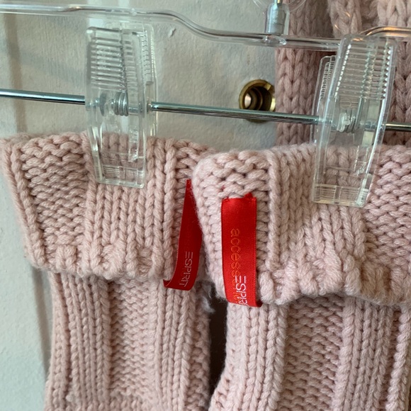 Esprit pink glove and scarve set - Picture 2 of 3